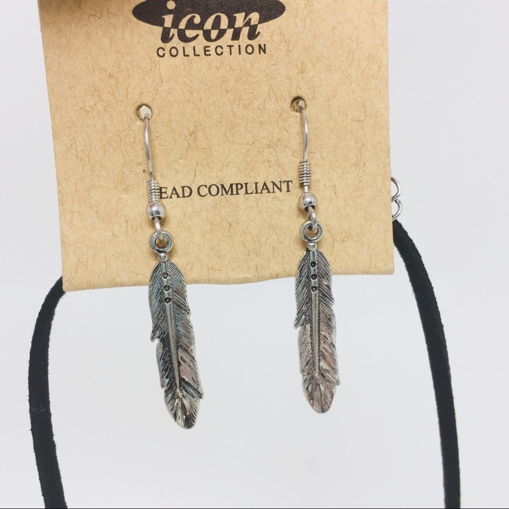 NWT Long silver feather necklace with earrings - Picture 3 of 6